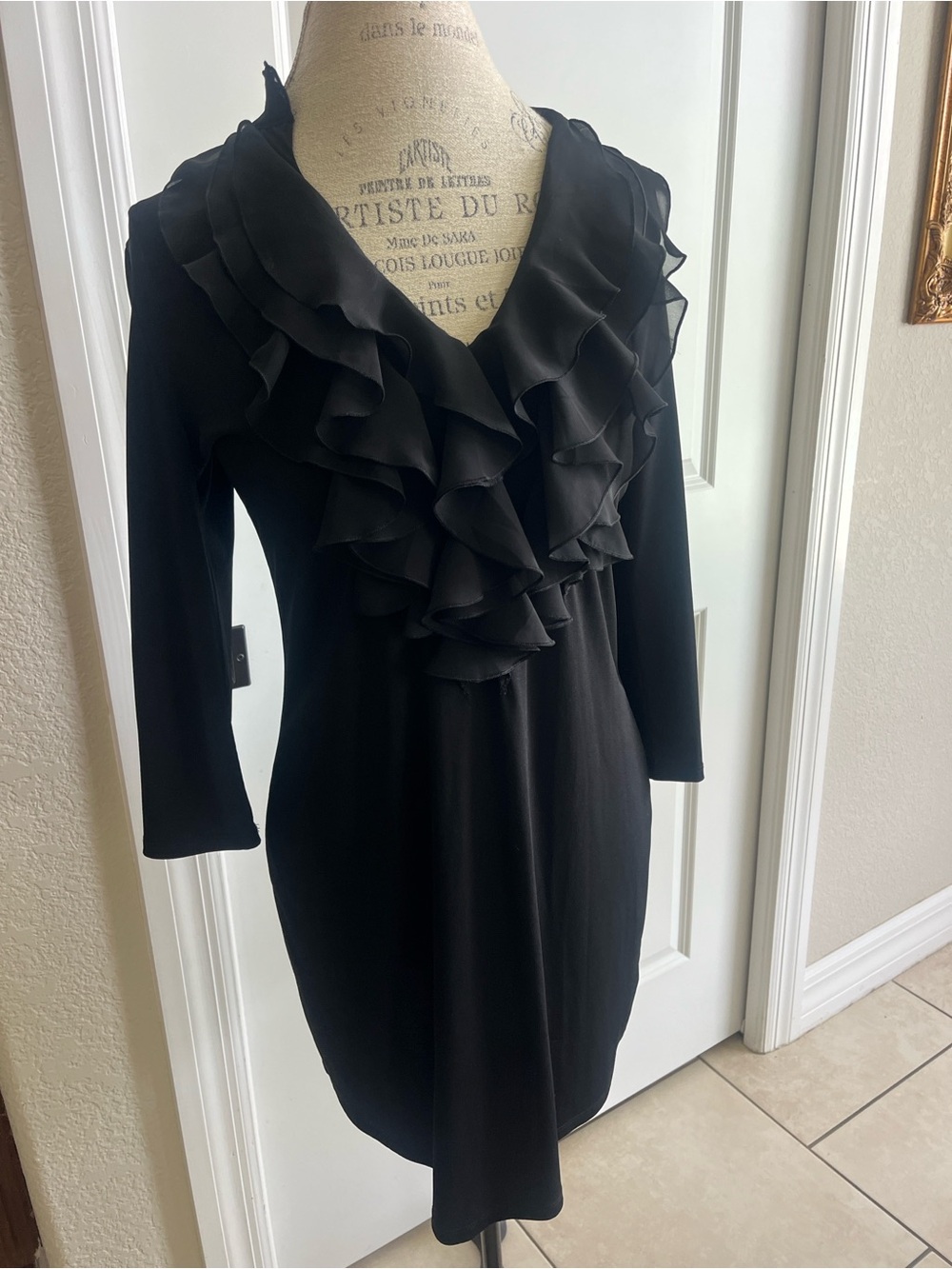EUC White House Black Market black ruffle tunic dress size medium